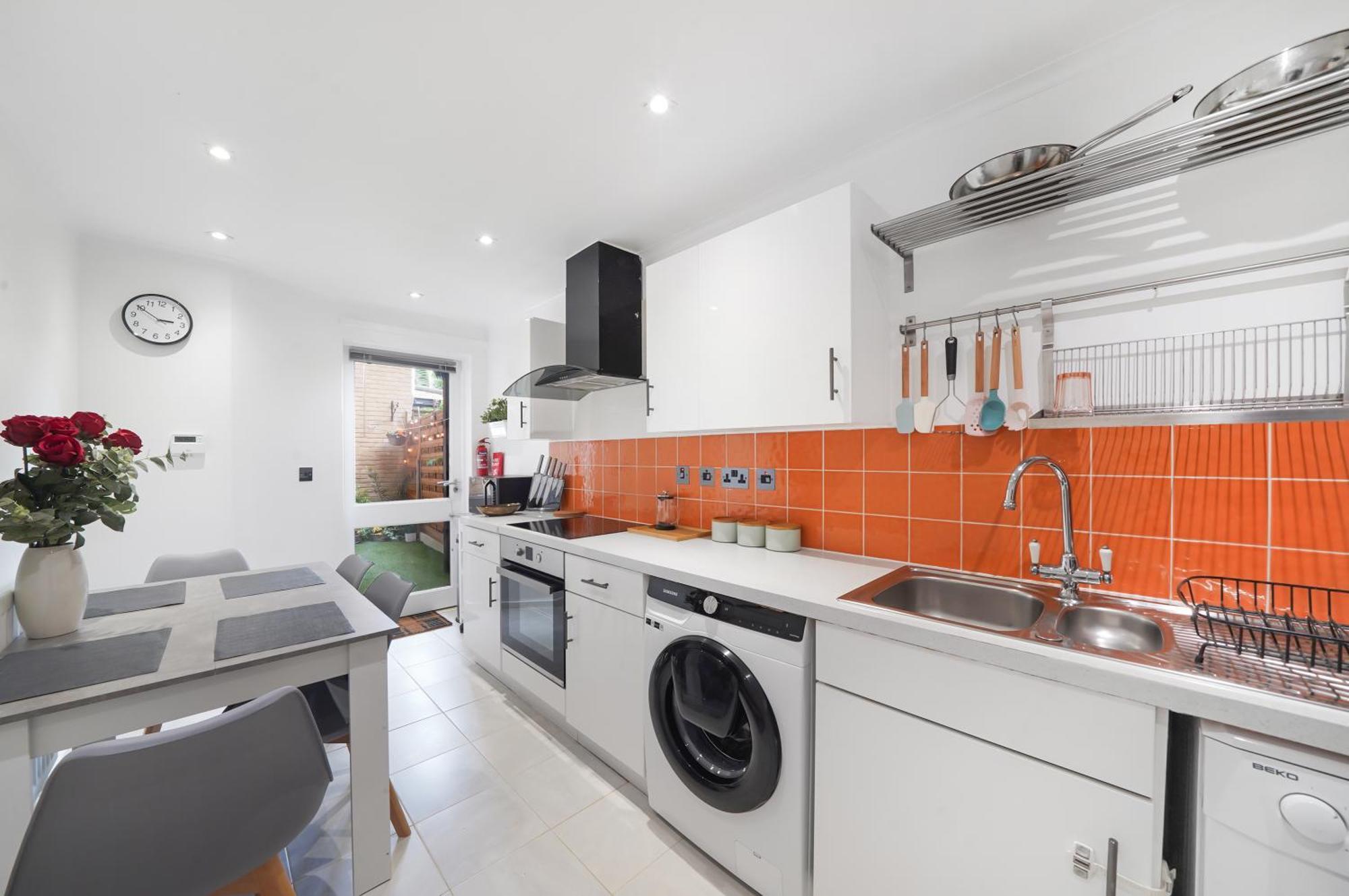 A Beautiful Stylish 2 Bedroom Apartment -City Of Лондон Экстерьер фото